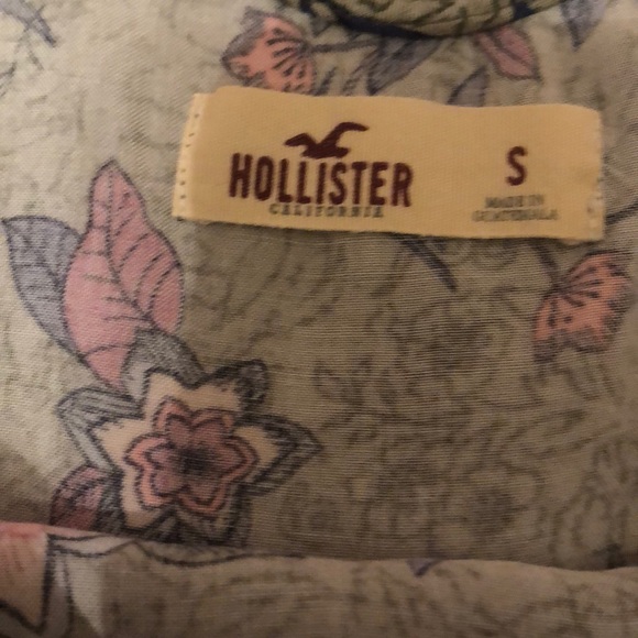 Hollister Romper - Picture 2 of 2
